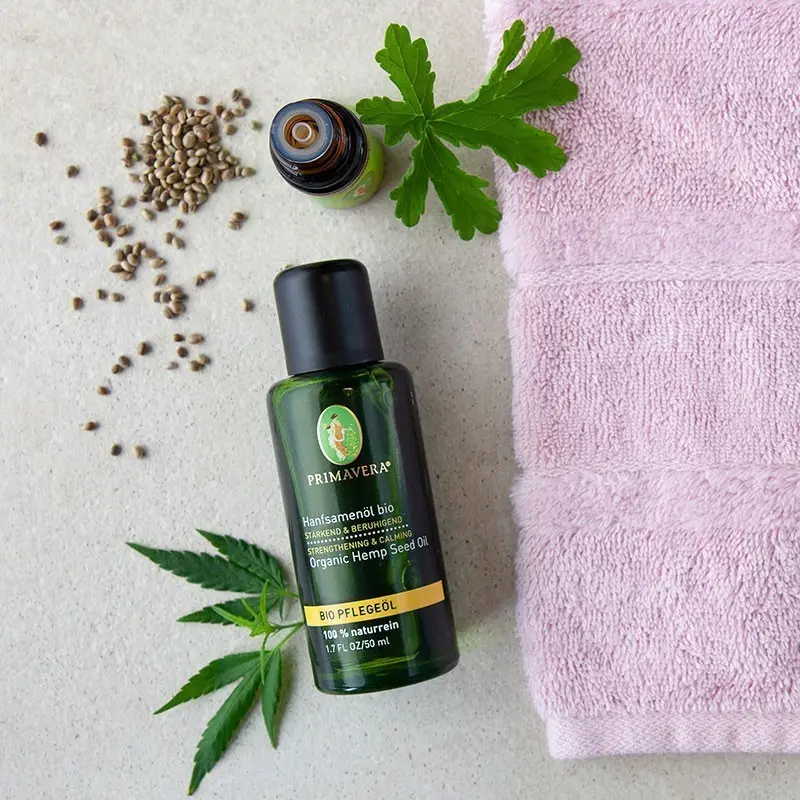 Preparing Soothing Facial Oil