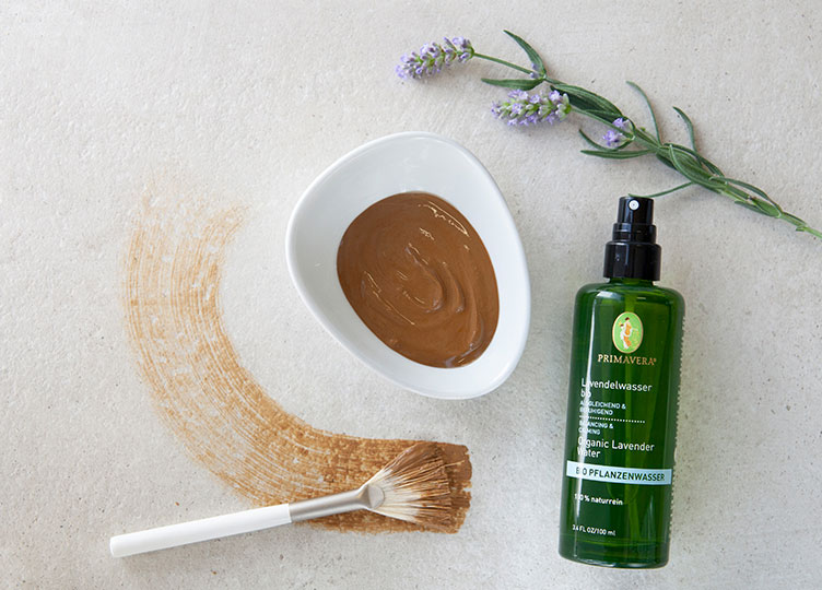 Entspannende Gesichtsmaske